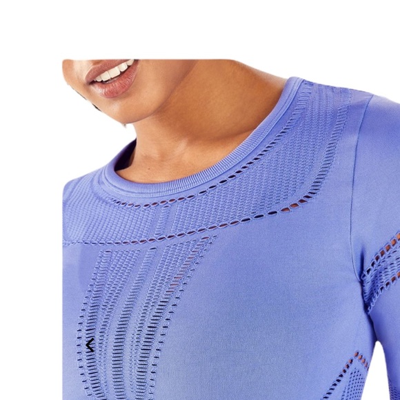 Fabletics Jaymee Mesh Long-Sleeve Top NWT size M - Picture 2 of 8